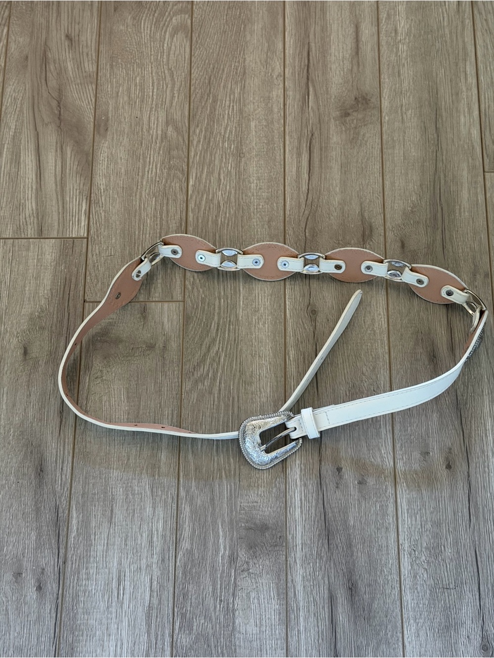 White Leather Western-Style Women's Belt